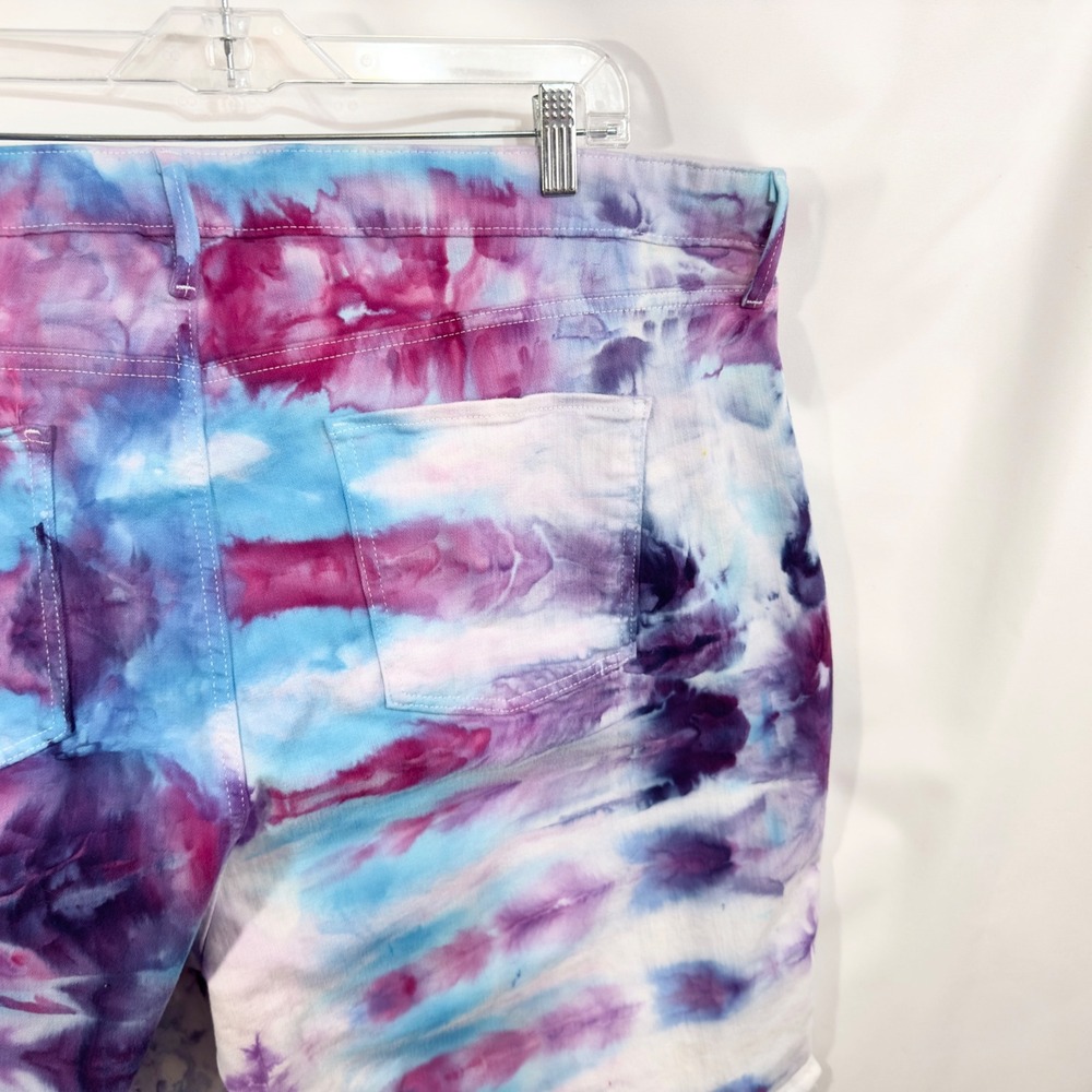Gloria Vanderbilt Plus Size 24W Shorts Handmade Tie Dye Denim Purple Pink 928 - Picture 8 of 12